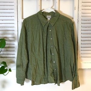 Chico’s Green Top with Embroidery